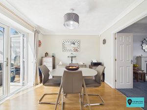 Dining Room- click for photo gallery